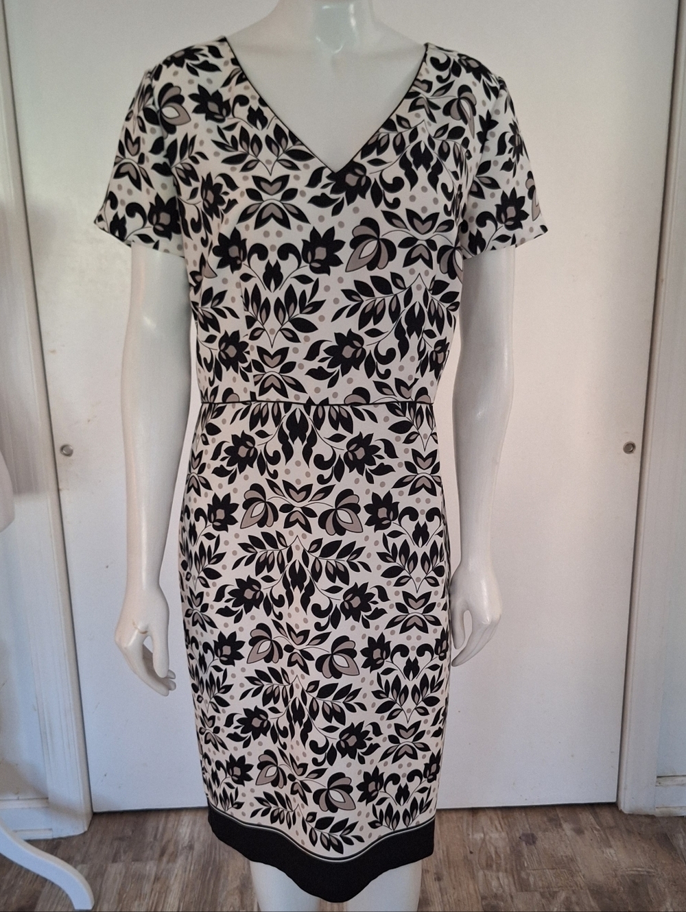 Ann Taylor Black and White Floral V-Neck Midi Dress